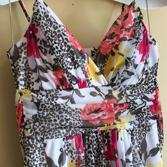 Speechless  Size M Flower Lined Printed Dress - Picture 2 of 7